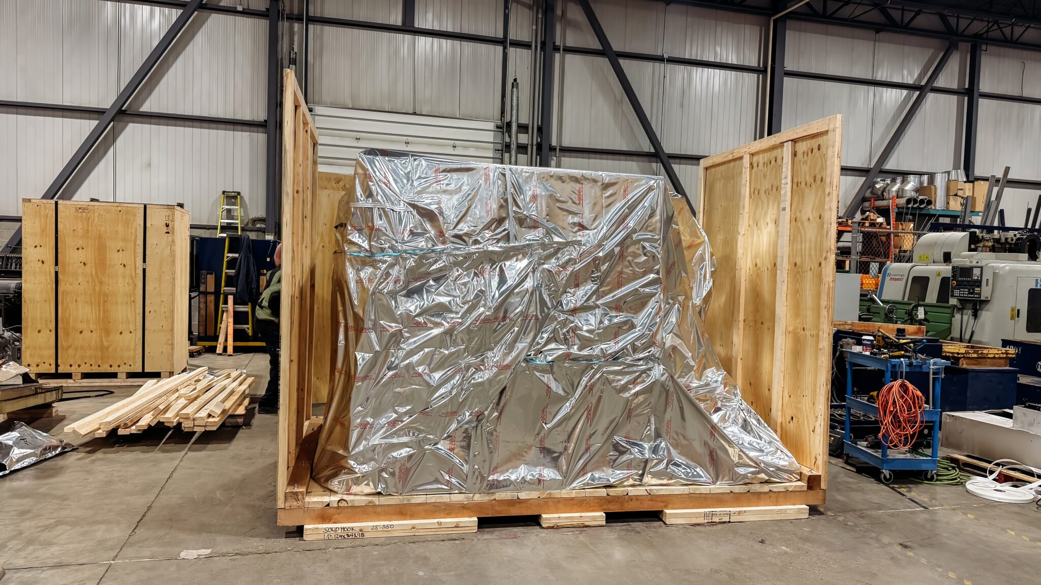 Industrial Crating & Export Packaging Toronto | Solid Hook
